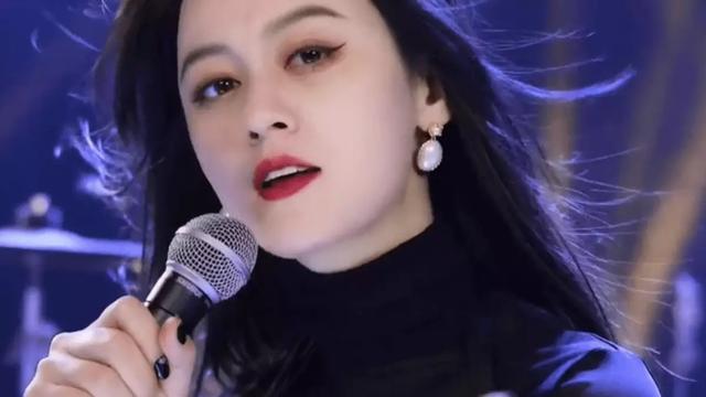 唐藝簡(jiǎn)介唐藝簡(jiǎn)介_(kāi)資料_個(gè)人年齡身高插圖6