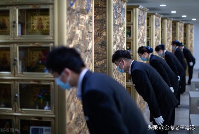 扛尸工2022最新招聘想去火葬場工作請問哪里招人插圖